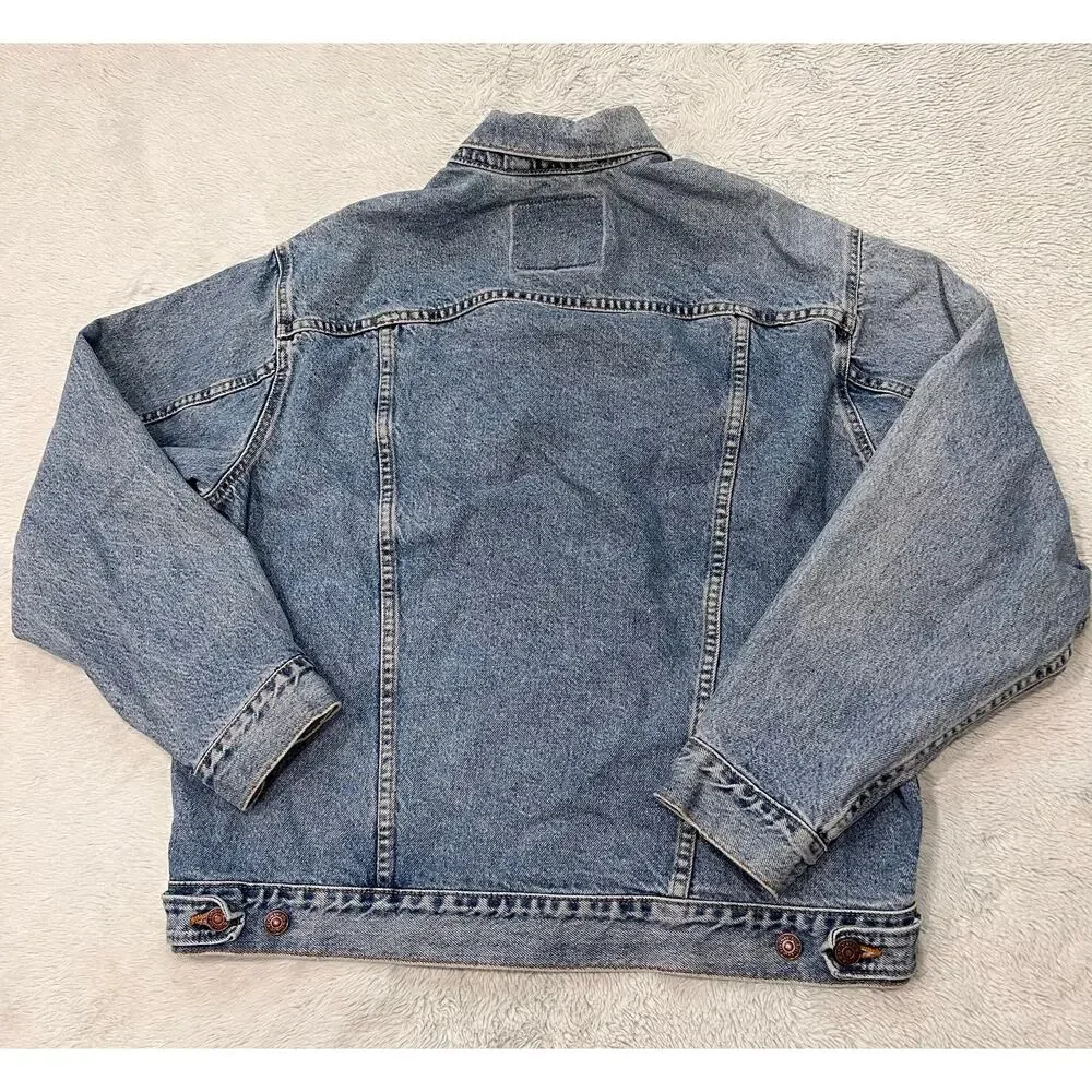 Levis excellent pre